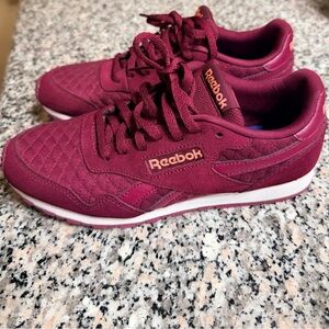 Reebok Women's Burgundy and Blue Quilted Low-Top Sneakers